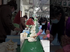 Kleine weiße Schuhe, Sportschuhe